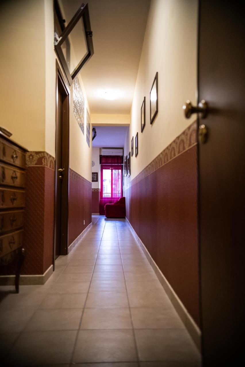 Casa Vacanza Dinastia Borbone - Centro Storico ナポリ エクステリア 写真