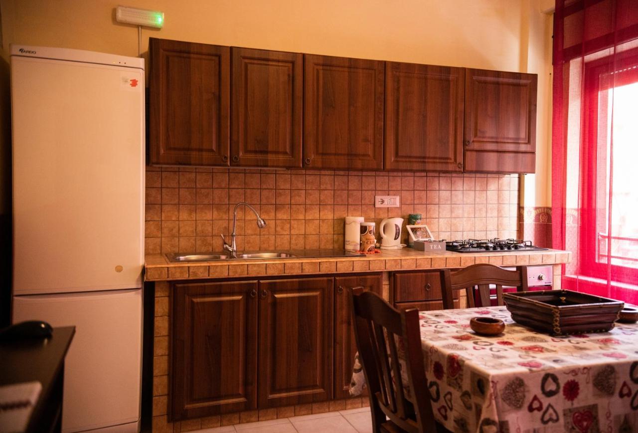 Casa Vacanza Dinastia Borbone - Centro Storico ナポリ エクステリア 写真